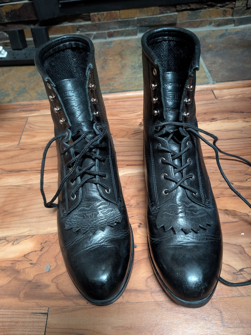 Ariat Women's Black Leather Lace-Up Boots with Wingtip Detail - 10